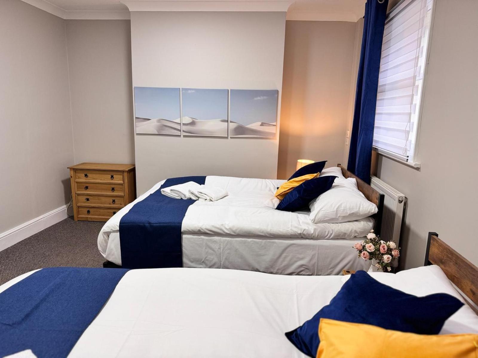 Guest house Luxury And Stylish Ensuits *