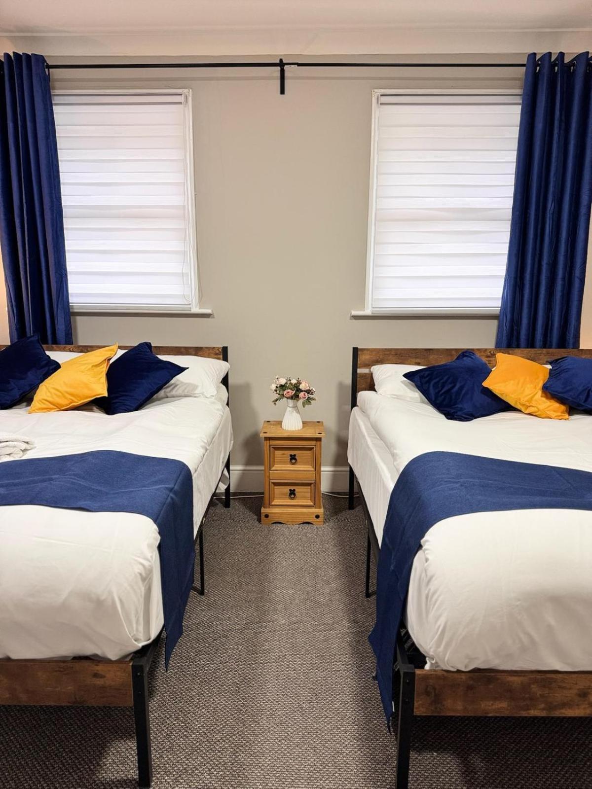 Guest house Luxury And Stylish Ensuits *