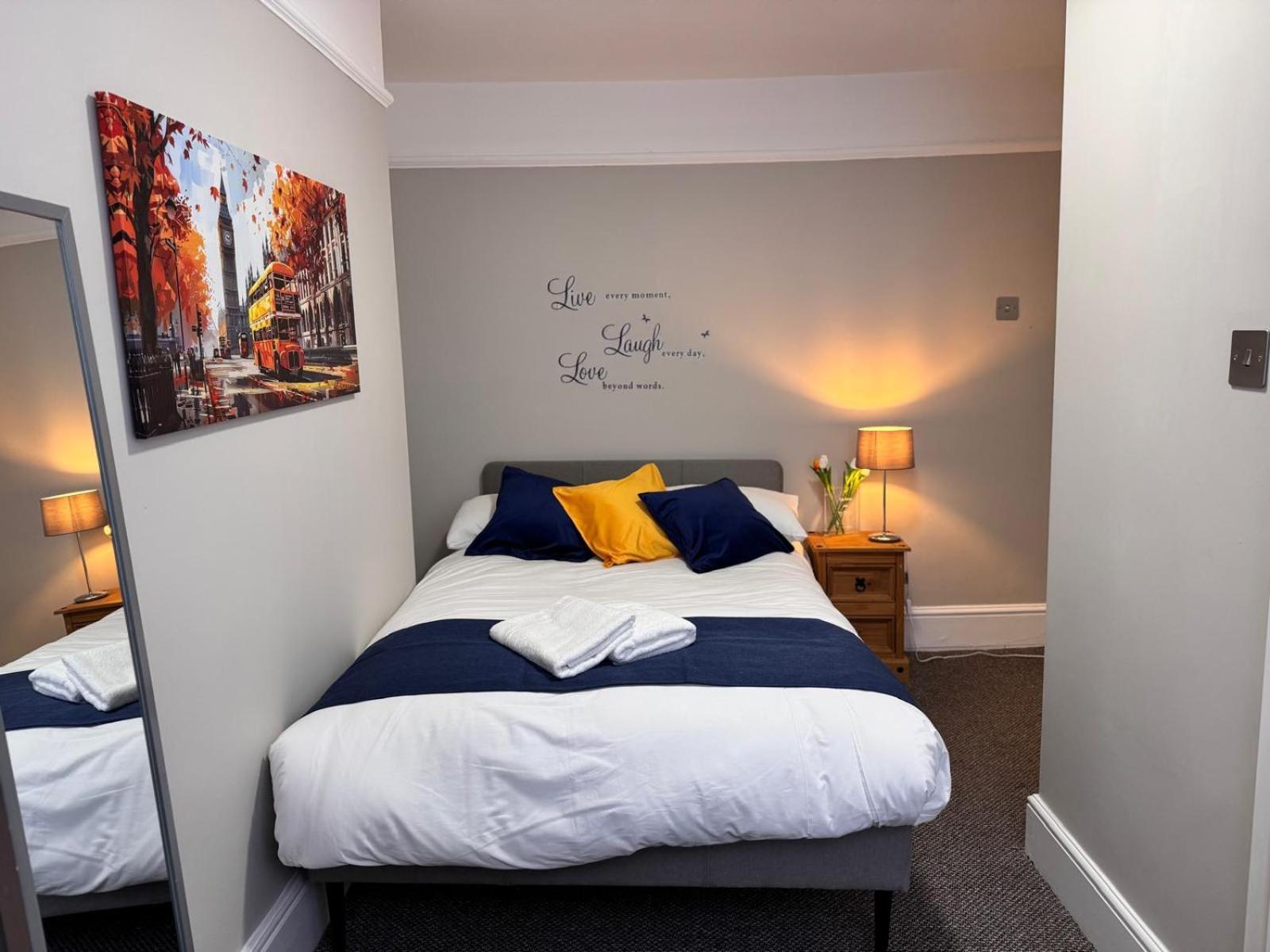 Guest house Luxury And Stylish Ensuits *