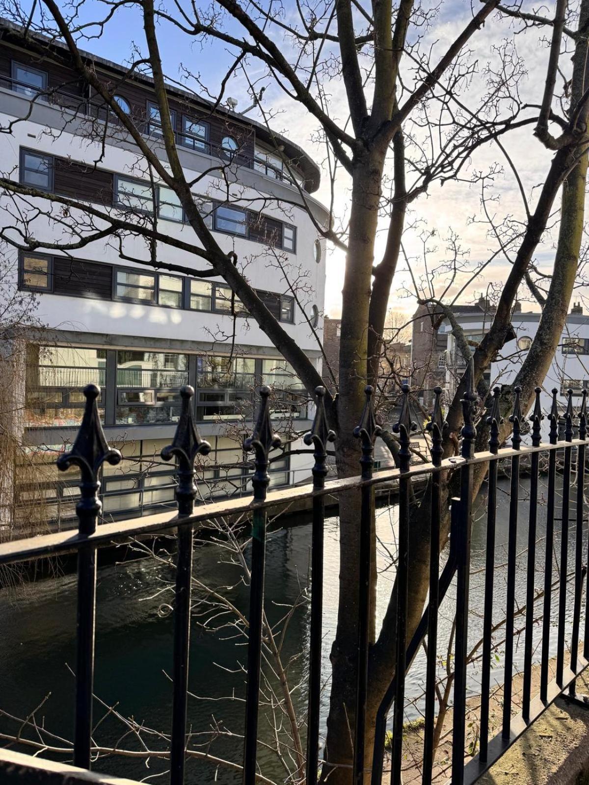 Luxury And Stylish Ensuits Guest house *