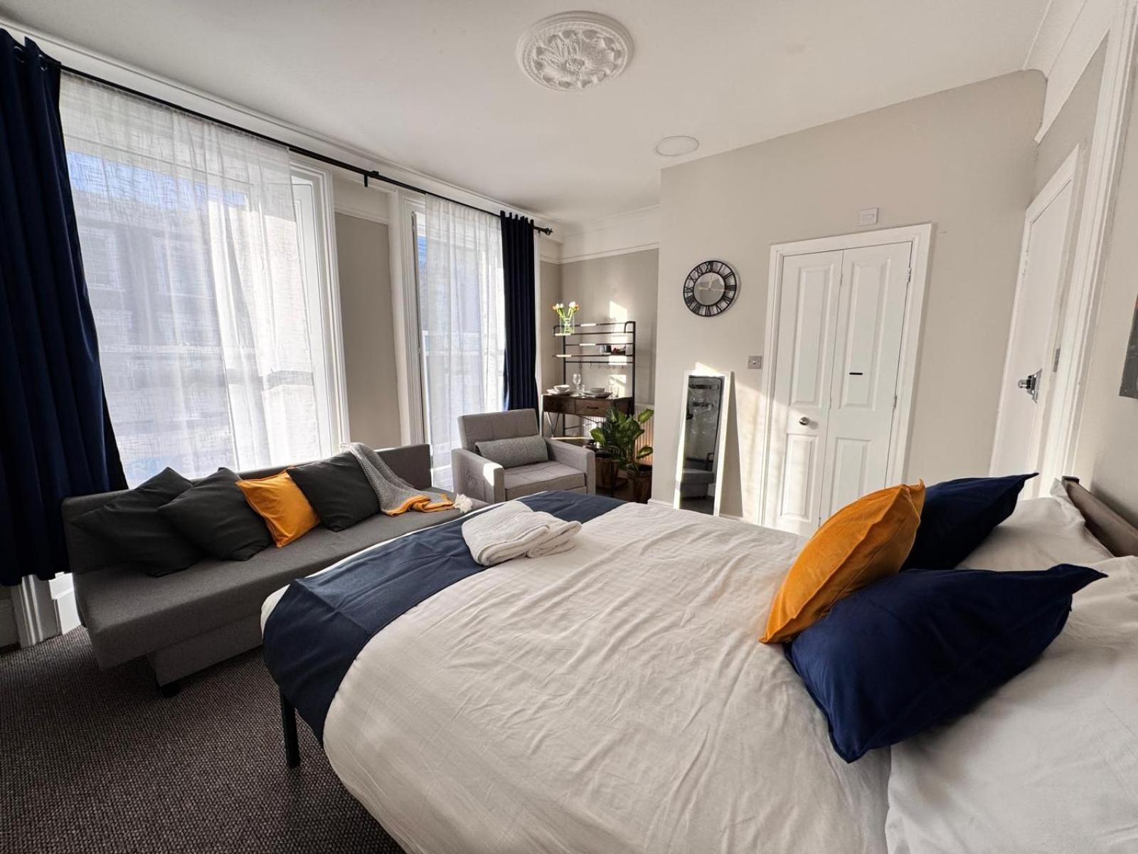Guest house Luxury And Stylish Ensuits