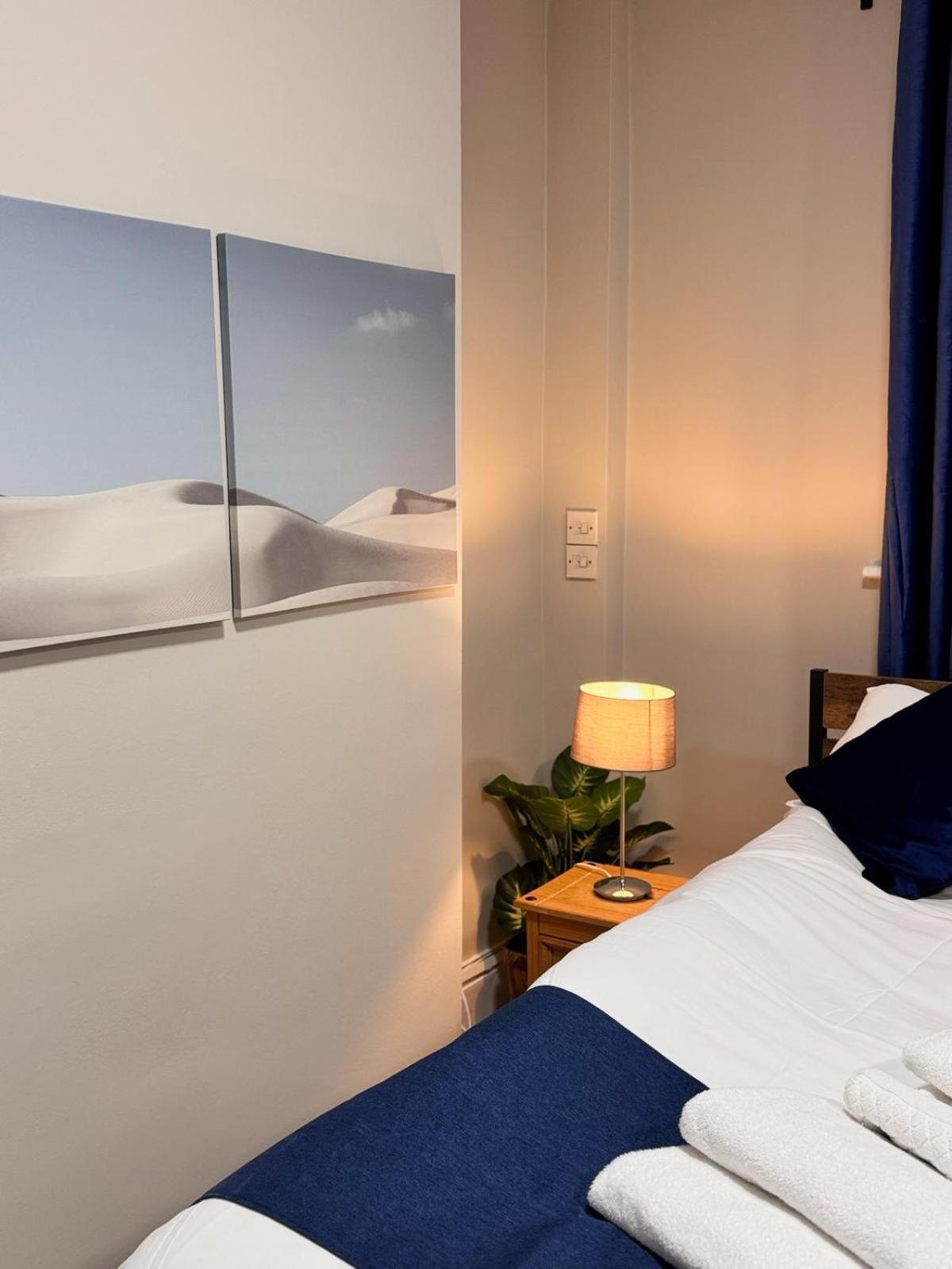 Luxury And Stylish Ensuits * Londra